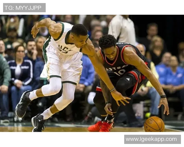 猛龙客场击败雄鹿，系列赛精彩纷呈，抢七大战一触即发